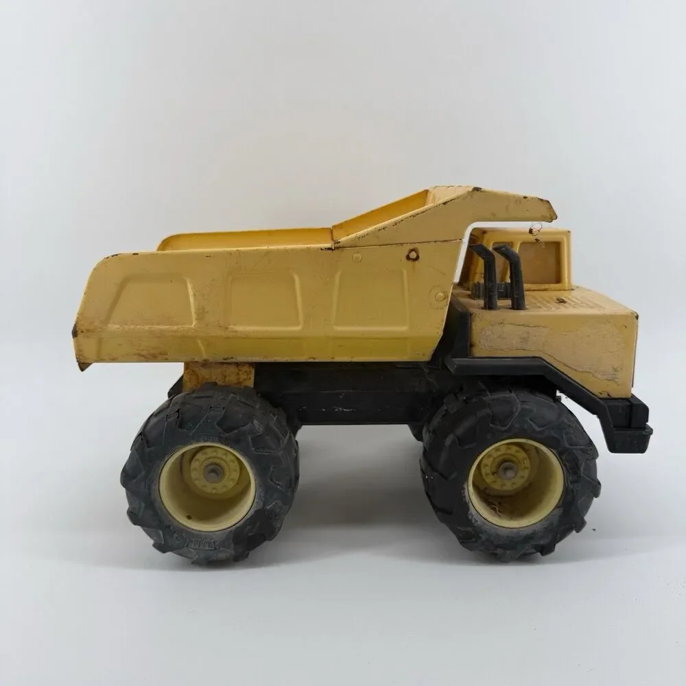 Tonka Model 54782 Yellow Toy Construction Trucks Dump Truck Pressed Steel